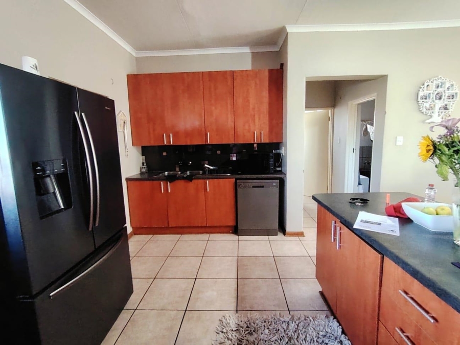 3 Bedroom Property for Sale in Langenhovenpark Free State
